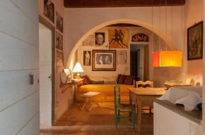 BORGO PETELIA, Casa Chiarotti, Antica casa con scala esterna